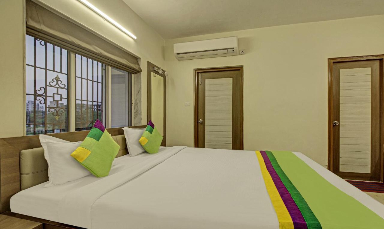 Treebo Sreemaa Newtown Hotel Panchuria Ngoại thất bức ảnh